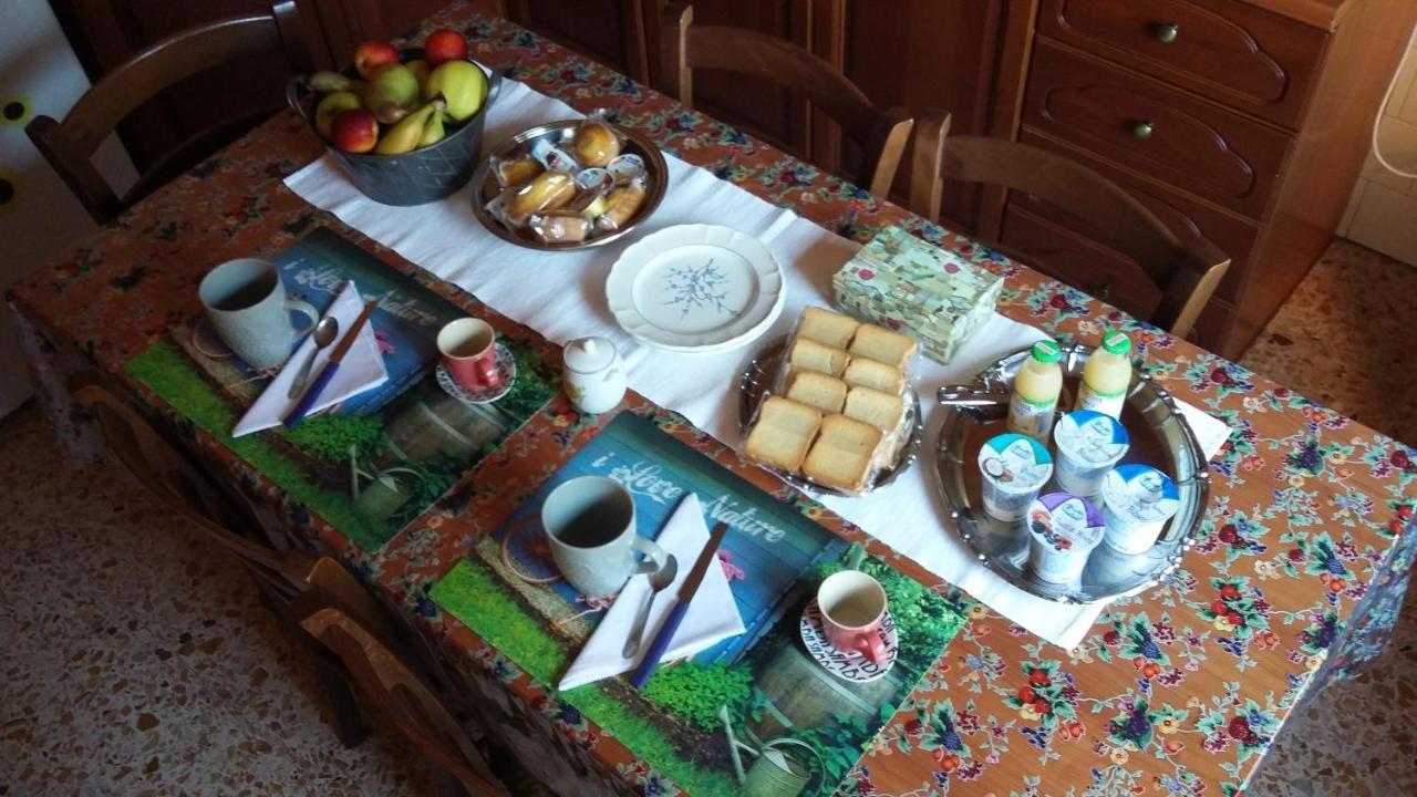 B&B Maria Montis Assemini Buitenkant foto
